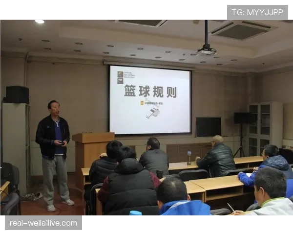篮球比赛中裁判协商判罚流程的规则详解与适用场景 篮球比赛中裁判协商判罚流程的规则详解与适用场景